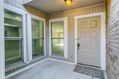 2112 MistyMeadow Court, Carrollton TX 75006 - Photo 2