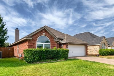9094 Saranac Trail, Fort Worth TX 76118 - Photo 2