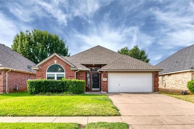 9094 Saranac Trail, Fort Worth TX 76118