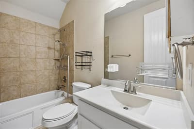 338 Wyndale Drive, Lewisville TX 75056 - Photo 4