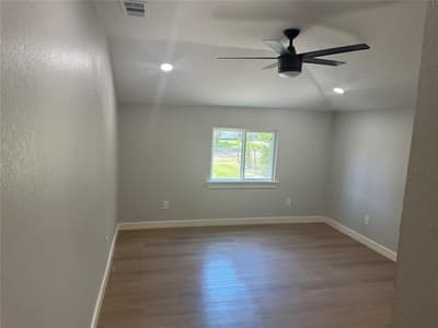1123 Hansboro Avenue, Dallas TX 75224 - Photo 5