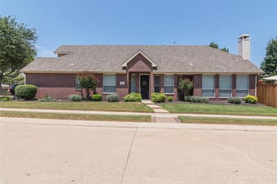 1900 Stonecourt Drive, Bedford TX 76021 - Photo 2