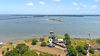 1237 Beachview, Seven Points TX 75143
