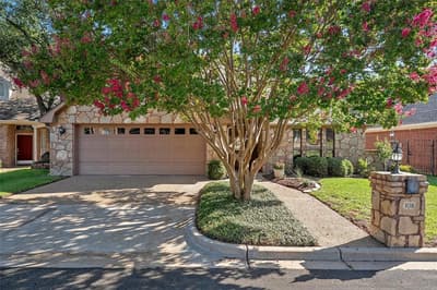 108 Landsborough Drive, Waco TX 76712 - Photo 2