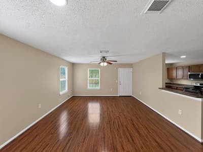 2239 Wilhurt Avenue, Dallas TX 75216 - Photo 5