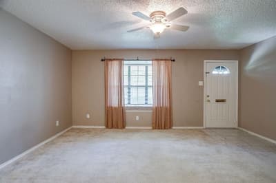 13845 Leinsper Green Street, Dallas TX 75240 - Photo 5