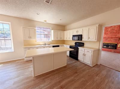 2909 Lois Lane, Rowlett TX 75088 - Photo 5