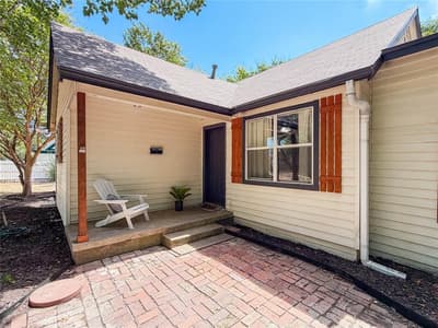 212 Penn Street, Waxahachie TX 75165 - Photo 2