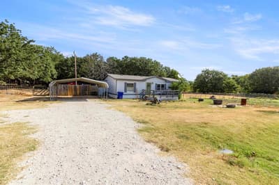 313 Hogan Lane, Whitesboro TX 76273 - Photo 2