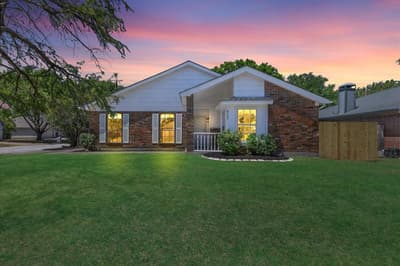 6724 Cherrytree Drive, Arlington TX 76001 - Photo 2