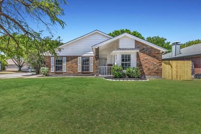 6724 Cherrytree Drive, Arlington TX 76001 - Photo 3