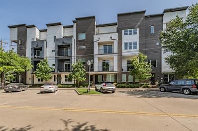 381 E Greenbriar Lane # 804, Dallas TX 75203 - Photo 2