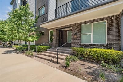 381 E Greenbriar Lane # 804, Dallas TX 75203 - Photo 4