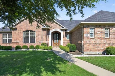 732 Forest Creek, DeSoto TX 75115