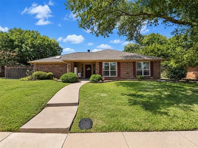 2136 Goldfinch Drive, Lewisville TX 75077 - Photo 4