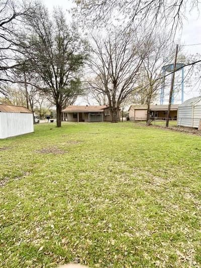 1505 Lynn Street, Bonham TX 75418 - Photo 2