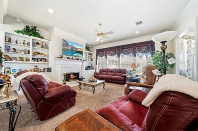 10108 Polo Park Circle, Waco TX 76712 - Photo 2