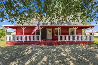 1549 County Road 2130, Telephone TX 75488