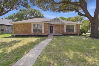 4017 Knights Bridge Drive, Rowlett TX 75088 - Photo 2
