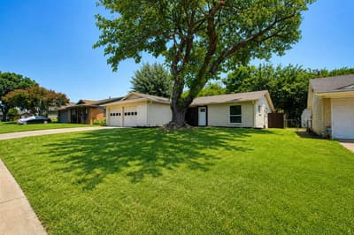 1014 Bunn Drive, Irving TX 75061 - Photo 3