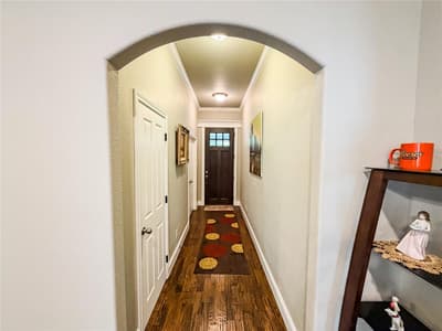 402 N Trinity Street, Decatur TX 76234 - Photo 2