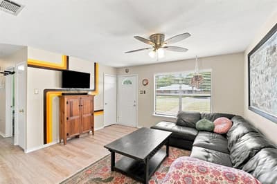 601 E Avenue F, Midlothian TX 76065 - Photo 4