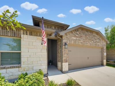 156 Waterbend Cove, Boyd TX 76023 - Photo 2