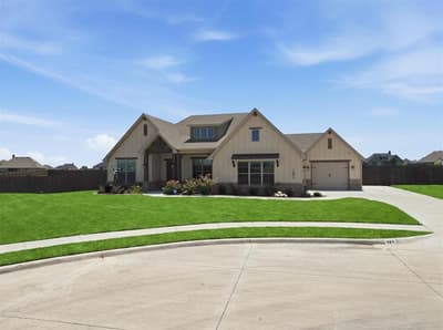 101 Howling Court, Godley TX 76044 - Photo 2