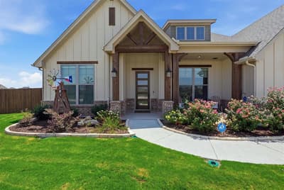 101 Howling Court, Godley TX 76044 - Photo 3