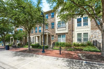 3885 Asbury Lane, Addison TX 75001 - Photo 2