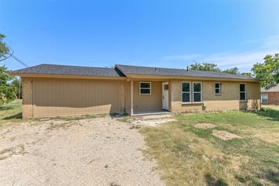 420 Dogwood Street, Springtown TX 76082