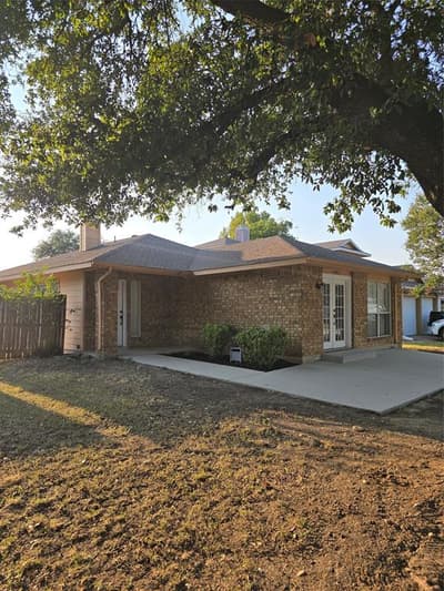 3182 Cross Creek Circle, Grand Prairie TX 75052 - Photo 3