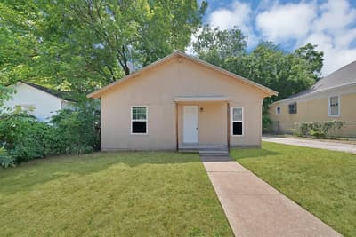 515 Woodrow Avenue, Fort Worth TX 76105