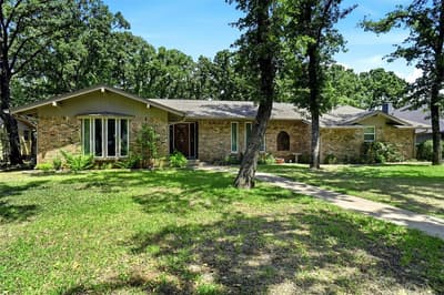 130 Nottingham Circle, Bridgeport TX 76426