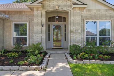 4004 Marigold Drive, Haltom City TX 76137 - Photo 3