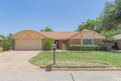 1015 Meadowlark Lane, Granbury TX 76048 - Photo 2