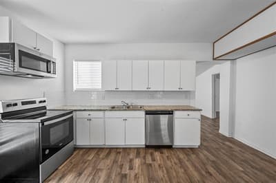 708 W Day Street, Denison TX 75020 - Photo 5