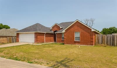 1015 Balkan Drive, Lancaster TX 75134