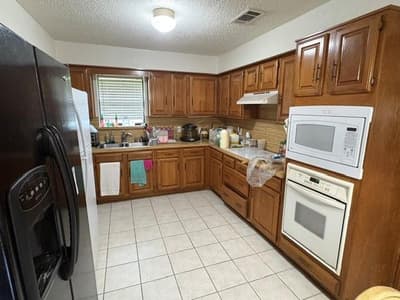 1611 Steenson Drive, Carrollton TX 75007 - Photo 5