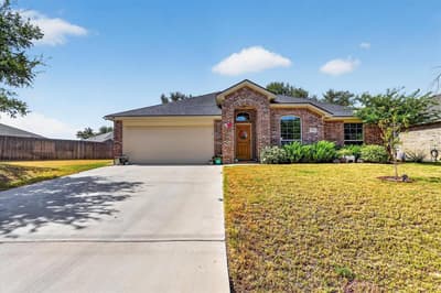 2807 River Ridge Court, Granbury TX 76048 - Photo 3