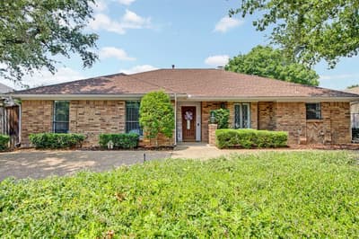 2409 Glen Morris Road, Carrollton TX 75007 - Photo 3