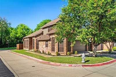 381 Arbor Lane, Euless TX 76039