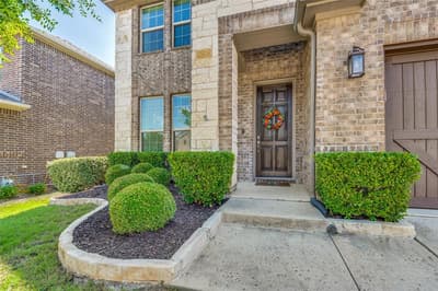 3584 Hathaway Court, Irving TX 75062 - Photo 2