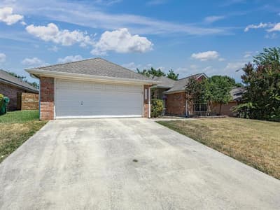 2532 John Drive, Denton TX 76207 - Photo 4
