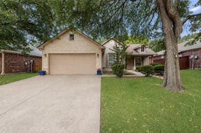 3900 Kirby Drive, Denton TX 76210 - Photo 2