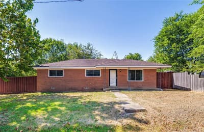 203 W College Street, Whitewright TX 75491