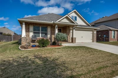 1913 Pavilion Lane, Denton TX 76210 - Photo 2