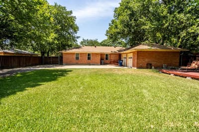 124 MARTIN Drive, Lancaster TX 75146 - Photo 4