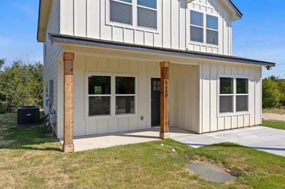 5660 Lone Star Circle, Granbury TX 76048 - Photo 4
