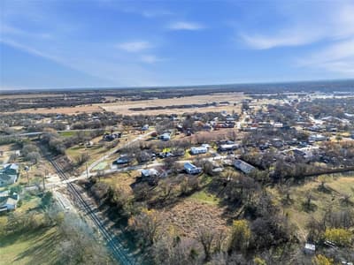 604 S Spears Street, Alvarado TX 76009 - Photo 2